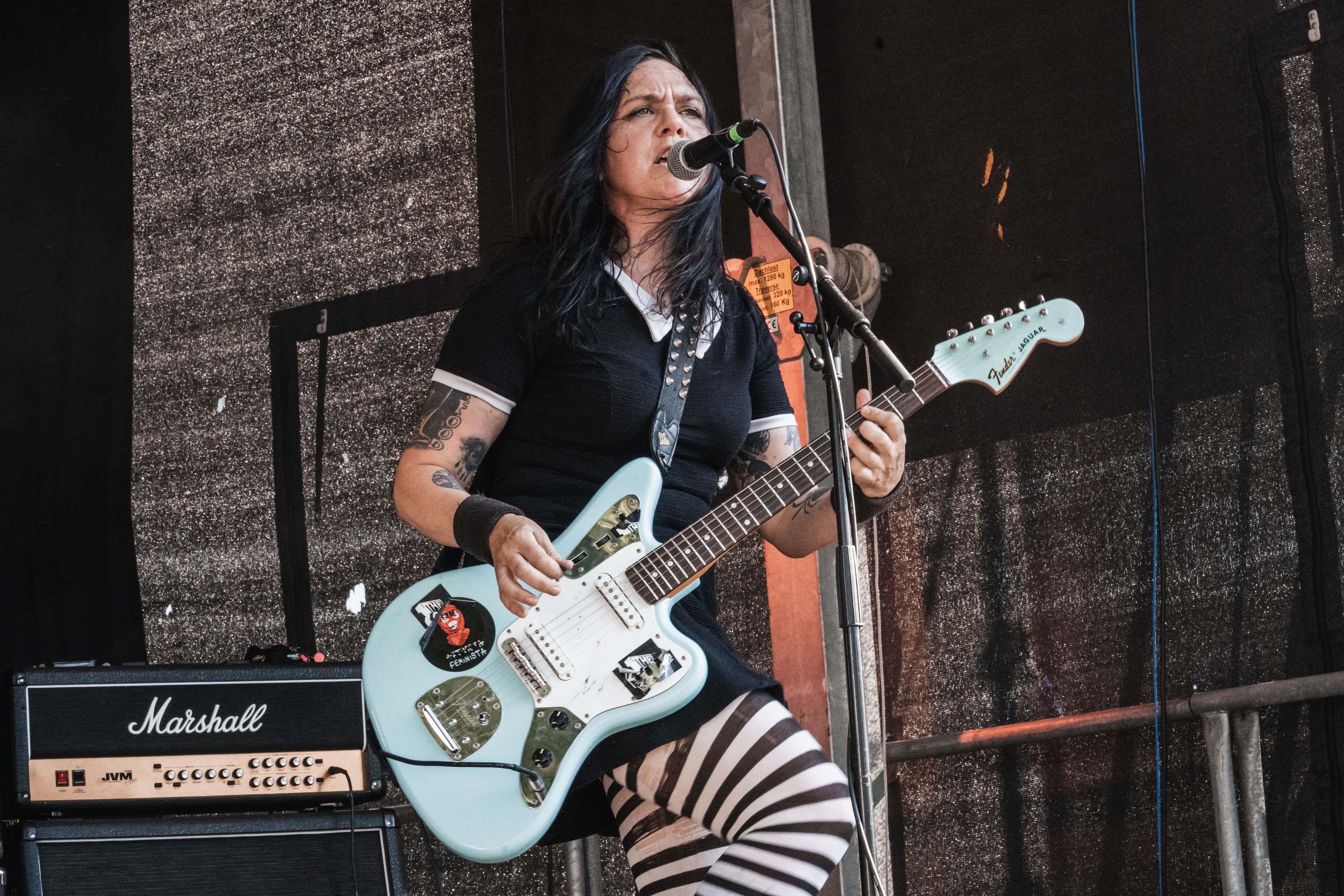 https://a.storyblok.com/f/277723/5260x3507/fd609587e0/rock-stage-scener.jpg