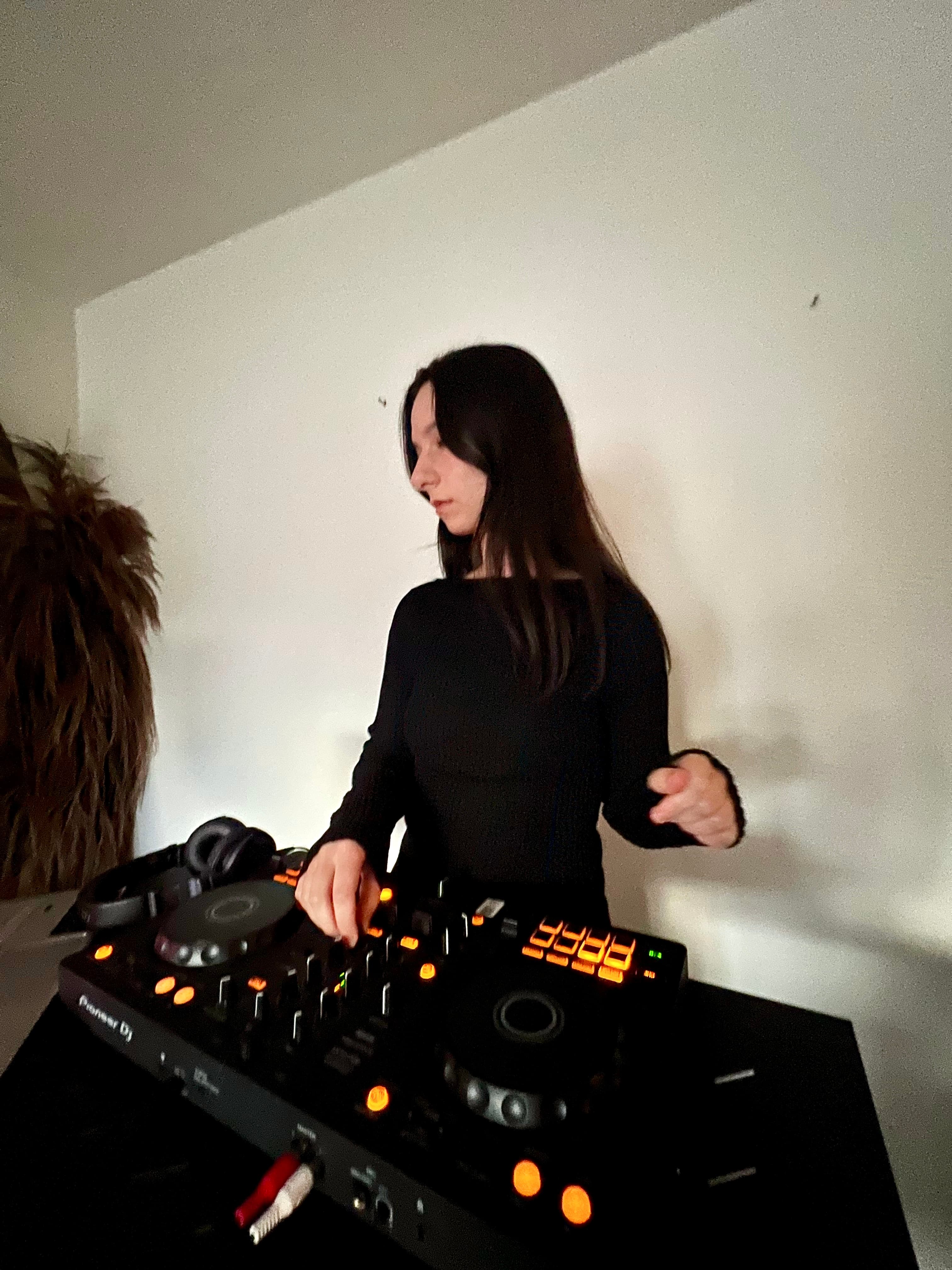 DJ Equally